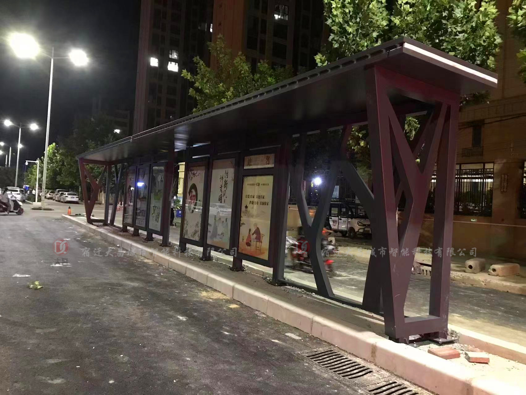 河南新鄉(xiāng)候車亭發(fā)貨安裝 進一步改善城市交通環(huán)境